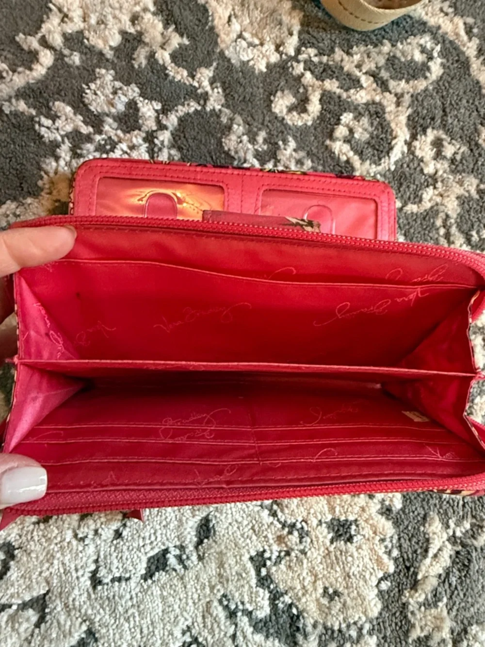 Vera Bradley Pink Floral Quilted Turn-Lock Wallet - Picture 4 of 5